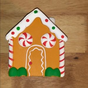 A scented gingerbread house squishy